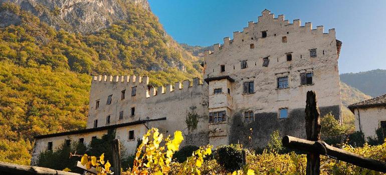 Castello di Koenigsberg in autunno